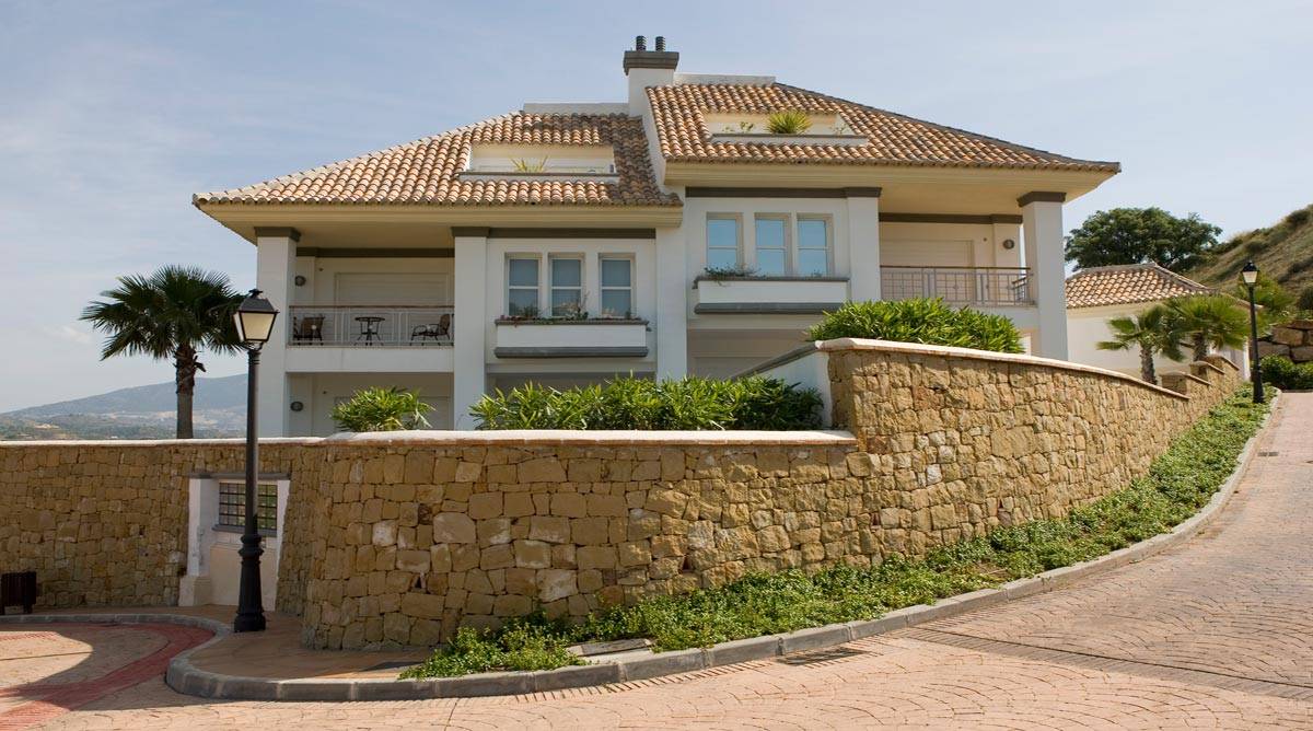 Urbanización Las Colinas del Golf» se encuentra ubicado en Mijas, Málaga 4