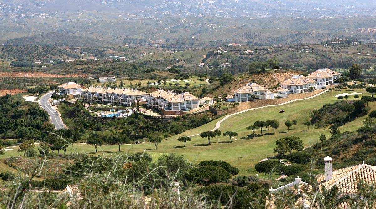 Urbanización Las Colinas del Golf» se encuentra ubicado en Mijas, Málaga 7