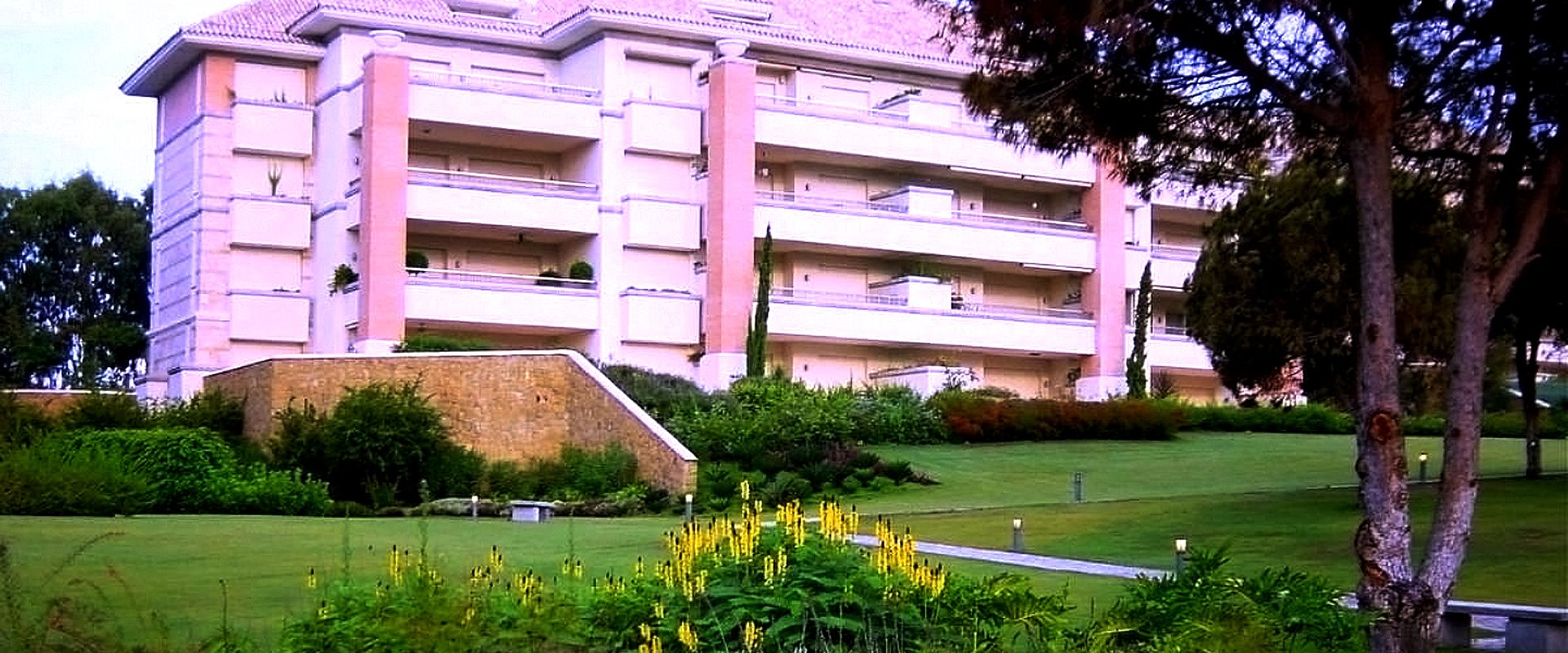 Paisajismo Urbanización de la Trinidad en Marbella 7