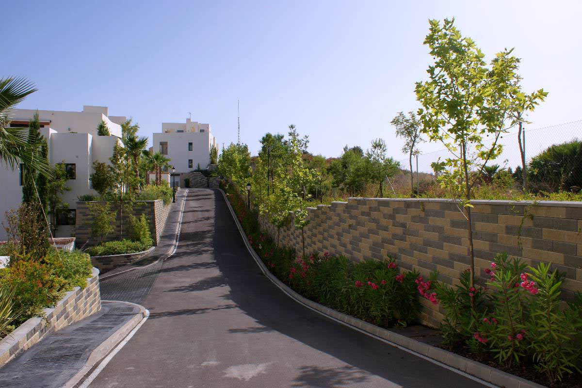 Paisajismo en Urbanización Samara Marbella 8