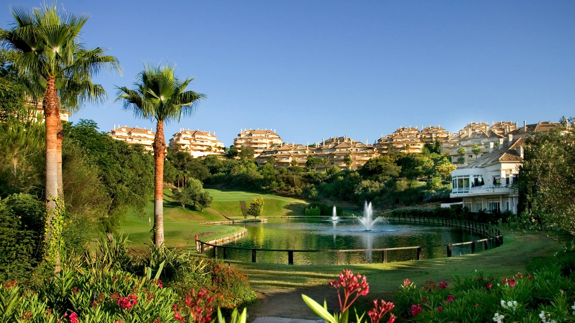 Urbanización Elviria Hills Arquitectos en Marbella 2