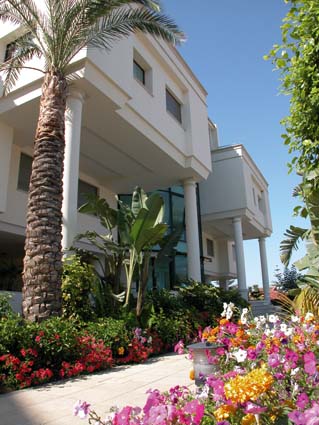 Oasis de Banús en Marbella es un proyecto de arquitectura residencial 7