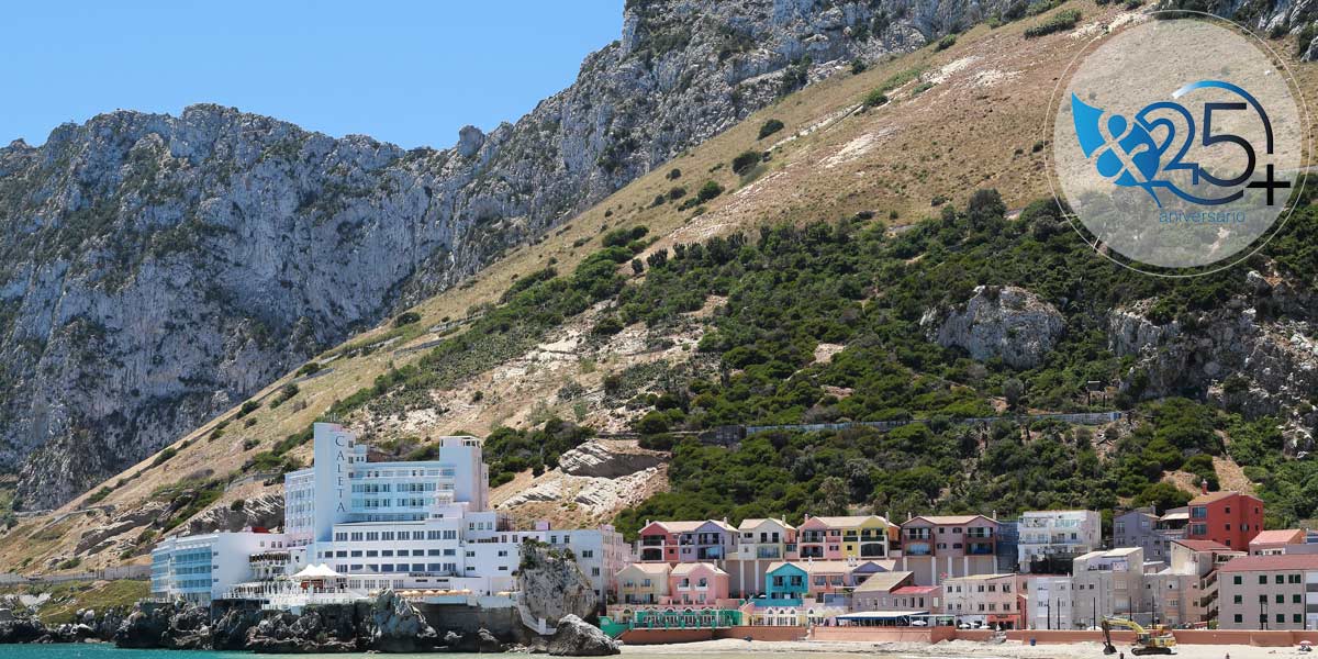 Proyecto Telecabina Gibraltar Vistas hacia el Peñon de Gibraltar Diseno Gonzalez & Jacobson Arquitectura