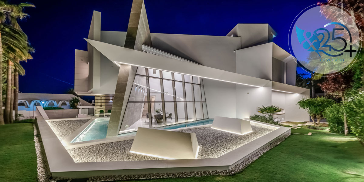 Iluminacion perfecta-Villa moderna en los Monteros- Diseno Gonzalez & Jacobson Arquitectura