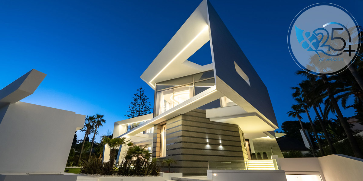 Iluminacion perfecta-Villa moderna en los Monteros- Diseno Gonzalez & Jacobson Arquitectura
