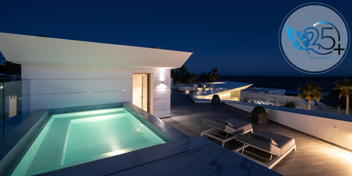 Iluminacion perfecta-Villa moderna en los Monteros- Diseno Gonzalez & Jacobson Arquitectura